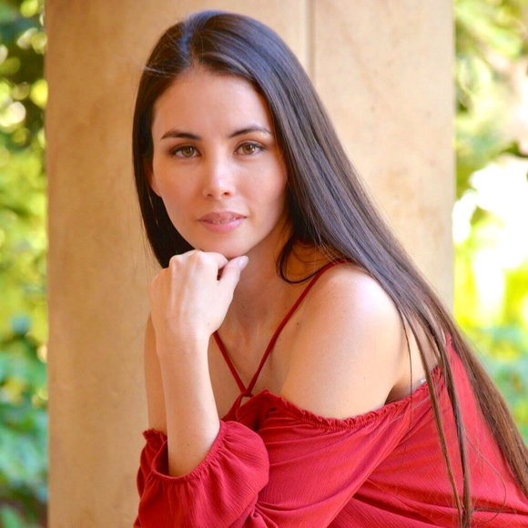 Meet your Posher, Tasha - Picture 2 of 3